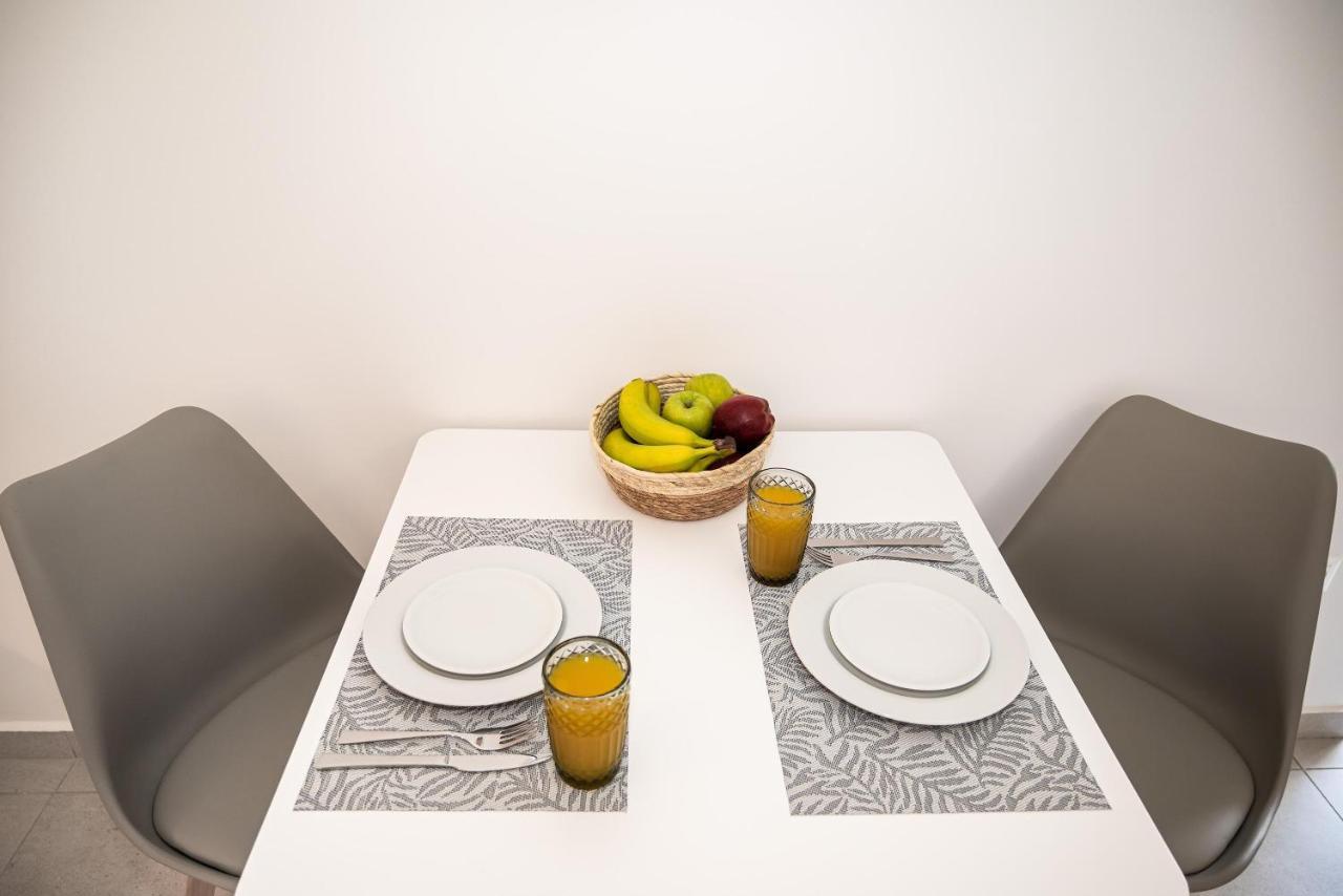 Anesis Town Apartments Rhodes City Екстер'єр фото